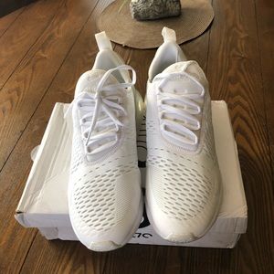 All White Men’s Airmax Size 10